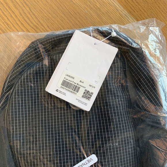 Lululemon Fast and Free Backpack 13L Spectra - Picture 6 of 11